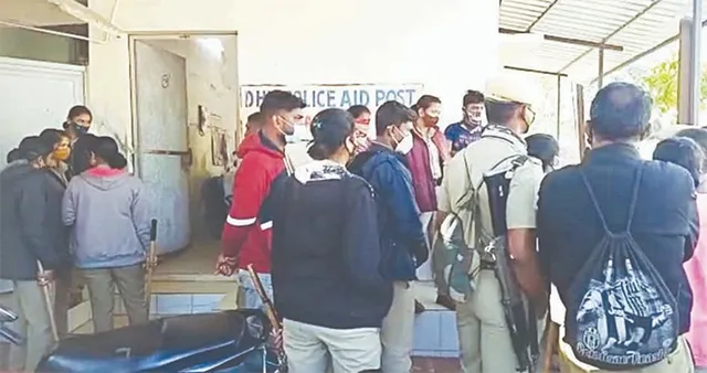 ଅସୁରକ୍ଷିତ ବଡ଼ ଡାକ୍ତରଖାନା: ସୁରକ୍ଷାକର୍ମୀ ଓ ରୋଗୀ ସଂପର୍କୀୟଙ୍କ ମଧ୍ୟରେ ଖଣ୍ଡଯୁଦ୍ଧ