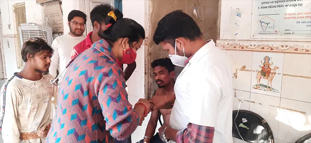 ମହୁମାଛି ଆକ୍ରମଣରେ ୫ ଗୁରୁତର