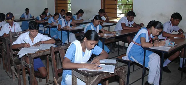 ସମେଟିଭ୍‌-୧: ସୁନ୍ଦରଗଡରେ ୨୫,୯୯୭ ପରୀକ୍ଷାର୍ଥୀ