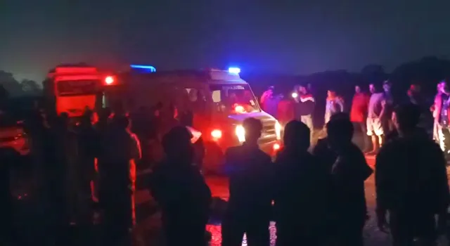 ଅଜଣା ଗାଡି ଧକ୍କାରେ ବାଇକ ଆରୋହୀଙ୍କ ମୃତ୍ୟୁକୁ ନେଇ ଉତ୍ତେଜନା, କ୍ଷତିପୂରଣ ଦାବିରେ ଜାତୀୟ ରାଜପଥ ଅବରୋଧ