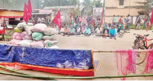 ଗଞ୍ଜାମରେ ବ୍ୟାପିଲା ଚାଷୀ ଆନ୍ଦୋଳନ ନିଆଁ: ବୁରୁଝରି ପରେ ସୁମଣ୍ଡଳ, ଶାଙ୍କୁଡ଼ାରେ ରାସ୍ତା ଅବରୋଧ