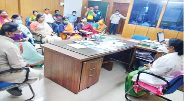 ଏସ୍‌ସିବିରୁ ଘରକୁ ଫେରିଲେ ପୁରୀ ଦୁଷ୍କର୍ମ ପୀଡ଼ିତା ନାବାଳିକା: ବିଜେପି ଟିମ୍‌ ନିରାଶ, ଅସନ୍ତୋଷ ଝାଡ଼ିଲେ