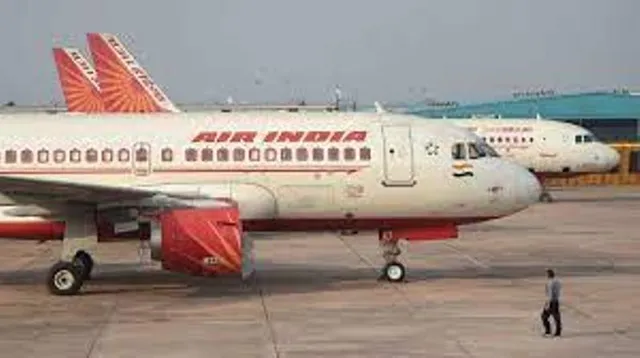 ପୁଣି ଚର୍ଚ୍ଚାରେ ଏୟାର ଇଣ୍ଡିଆ : ବିମାନ ଭିତରେ ପରିସ୍ରା ଏବଂ ଧୂମପାନ କଲେ ଯାତ୍ରୀ, ନୋଟିସ ଜାରି କଲା ଡିଜିସିଏ