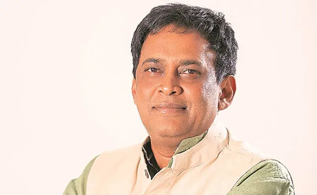 ମନ୍ତ୍ରୀ ନବ ଦାସ ଭୁବନେଶ୍ବରରୁ ଆସି ପହଞ୍ଚିଥିଲେ ୧୦ଟା ୫୫ରେ