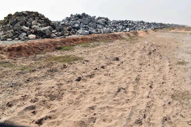 ଷଣ୍ଢକୁଦ-ଢିଙ୍କିଆ ସର୍ଚ୍ଚ ଏମ୍ବାକ୍‌ମେଣ୍ଟ୍ ରାସ୍ତା ନିର୍ମାଣକୁ ନେଇ ପ୍ରଶ୍ନ, ପ୍ରଭାବିତ ଅଞ୍ଚଳର ମହିଳା ସ୍ବୟଂସହାୟକ ଗୋଷ୍ଠୀକୁ ଭୁଲିଗଲା ପ୍ରଶାସନ