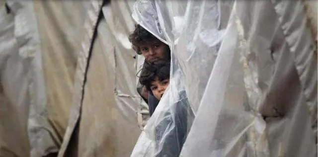 ସାରା ରାତି ଅନିଦ୍ରା ରହି ପିଲାଙ୍କୁ ଜଗନ୍ତି ବାପା, ନହେଲେ ଥଣ୍ଡାରେ ଚାଲିଯିବ କଅଁଳ ଜୀବନ