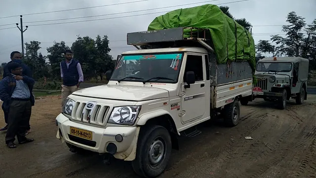 ଧାନ ଗାଡ଼ି ଜବତ କରି ମିଲ୍‌ରେ ଜିମା‌ ଦେଲେ ତହସିଲଦାର