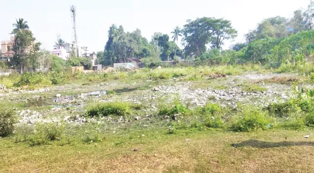 ୨୦ ଲକ୍ଷ ସରକାରୀ ଅର୍ଥ ସ୍ୱାହା, ବିନା ବ୍ୟବହାରରେ ଭଙ୍ଗାଯିବ ନୂଆବଜାର ଖେଳ ପଡ଼ିଆ ଗ୍ୟାଲେରି