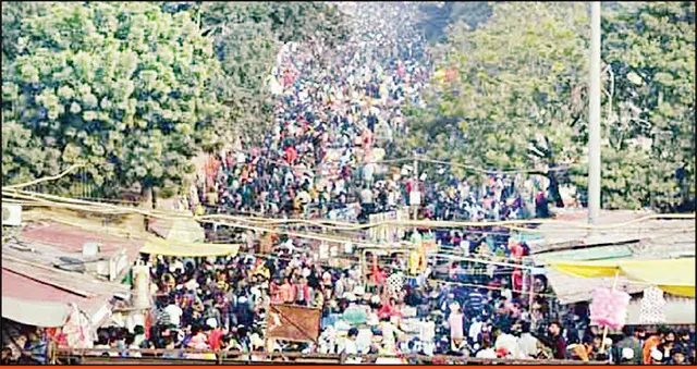 ଦିନକରେ ୨୭,୫୫୩ ସଂକ୍ରମିତ: ଓମିକ୍ରନ୍‌ ଆକ୍ରାନ୍ତଙ୍କ ସଂଖ୍ୟା ୧୬୦୦ ଟପିଲା