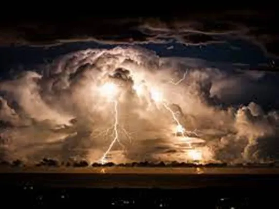 ବାଲେଶ୍ବର, ଭଦ୍ରକ ସମେତ ଏସବୁ ଜିଲ୍ଲାକୁ କାଳବୈଶାଖୀ ଓ ବଜ୍ରପାତ ପାଇଁ ୟେଲୋ ୱାର୍ଣ୍ଣିଂ ଜାରି