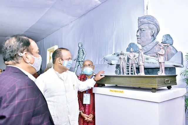 ନେତାଜୀ ସୁଭାଷ ଚନ୍ଦ୍ର ବୋଷ ଓ ବୀର ସୁରେନ୍ଦ୍ର ସାଏଙ୍କ ଜୟନ୍ତୀ: ଭାସ୍କର୍ଯ୍ୟକଳାରେ ନେତାଜୀଙ୍କ ବୀରତ୍ବ