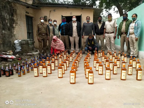 ନିକଲି ବିଦେଶୀ ମଦ ଜବତ: ବେପାରି ଗିରଫ