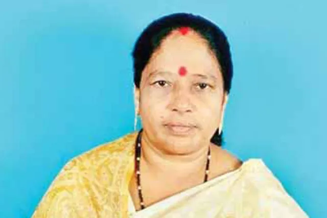 ନବରଙ୍ଗପୁର ପୂର୍ବତନ ଜିଲ୍ଲା ପରିଷଦ ଅଧ୍ୟକ୍ଷାଙ୍କୁ ଝଟ୍‌କା: ଭୋଟର୍‌ ତାଲିକାରେ ନାଁ ନାହିଁ, ପ୍ରାର୍ଥିପତ୍ର ଦାଖଲ କରିପାରିଲେନି