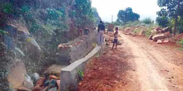 ନଗଡ଼ା ସଡ଼କ ଦୁର୍ନୀତି ମାମଲା: ୩ ଯନ୍ତ୍ରୀଙ୍କୁ ଗଳାବାଟରେ ଖସାଇଦେଲେ!