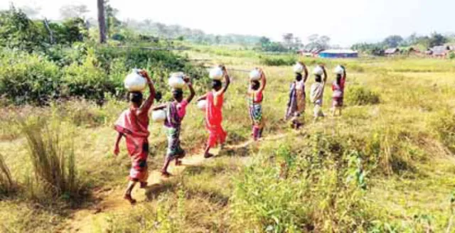 ନଗଡ଼ା: କୋଟିଏ ଟଙ୍କା ଖର୍ଚ୍ଚ ପରେ ବି ଚୁଆପାଣି, ଦୁର୍ନୀତିରେ ପରଦା ଢାଙ୍କିବାକୁ ଉଦ୍ୟମ