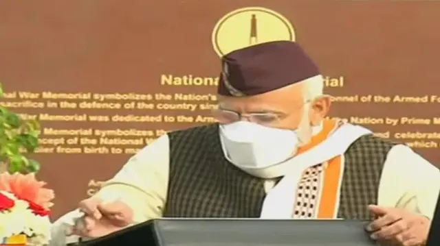 ସାଧାରଣତନ୍ତ୍ର ଦିବସ ପରେଡ୍‌ରେ ପ୍ରଧାନମନ୍ତ୍ରୀଙ୍କ ପରିଧାନ ଉତ୍ତରାଖଣ୍ଡର ଟୋପି ଓ ମଣିପୁରୀ ଉତ୍ତରୀୟ