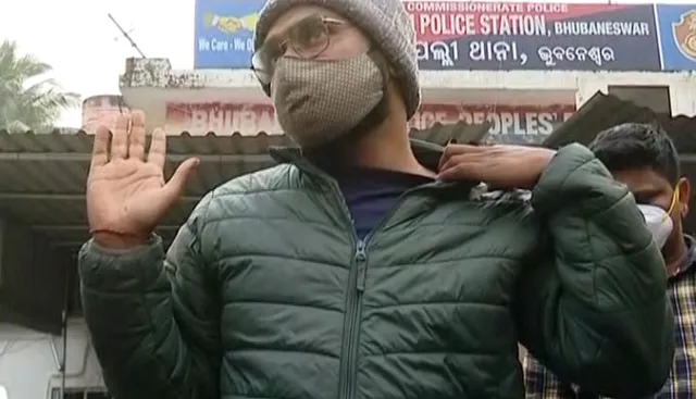 ରାଜଧାନୀରେ ସାମ୍ବାଦିକଙ୍କୁ ଖଣ୍ଡା ଦେଖାଇ ଲୁଟିଲେ ଦୁର୍ବୃତ୍ତ