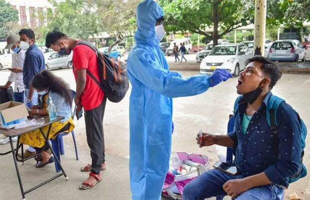 ଭାରତରେ ଓମିକ୍ରନ୍‌ ଗୋଷ୍ଠୀ ସଂକ୍ରମଣ: ଓମିକ୍ରନ୍‌ ମାମଲାରେ ୨୮.୧୭% ବୃଦ୍ଧି