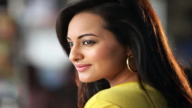 ସୋସିଆଲ୍ ମିଡିଆରେ ସୋନାକ୍ଷୀଙ୍କୁ ନେଇ ଚର୍ଚ୍ଚା