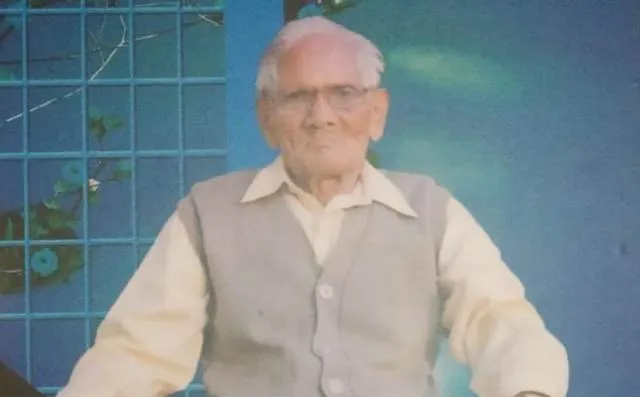 ଆରପାରିରେ କମଳପୁର ଗୌନ୍ତିଆ ତଥା ଅବସରପ୍ରାପ୍ତ ପ୍ରଧାନଶିକ୍ଷକ ହରିହର ପଣ୍ଡା