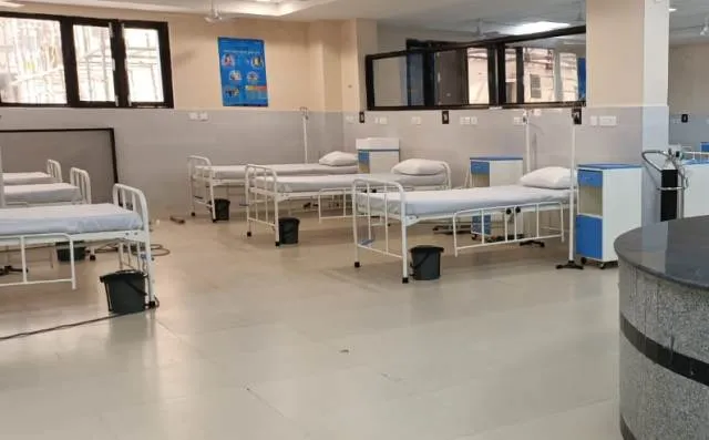 ସୁନ୍ଦରଗଡ଼: କୋଭିଡ୍ ହସ୍‌ପିଟାଲରେ ୮୪% ଶଯ୍ୟା ଖାଲି, ଘରେ ରହି ସୁସ୍ଥ ହେଉଛନ୍ତି ରୋଗୀ