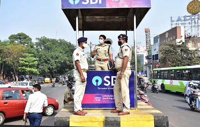 ଟ୍ରାଫିକ୍ ଛକର ବାମ ପାର୍ଶ୍ବରେ ଗାଡ଼ି ରଖିଲେ ଜରିମାନା