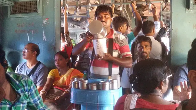 ଟ୍ରେନ୍‌ରେ ଅନଧିକାର ବିକ୍ରେତାଙ୍କ ଉପରେ ଲାଗିବ ଅଙ୍କୁଶ