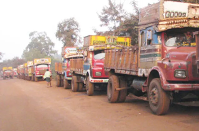 ଟ୍ରକ୍‌ ଧର୍ମଘଟ ପ୍ରତ୍ୟାହୃତ