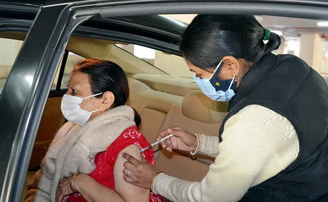 ଟିକା ନେବା ପାଇଁ କାହାକୁ ବାଧ୍ୟ କରାଯାଇ ପାରିବ ନାହିଁ: ସୁପ୍ରିମ୍‌ କୋର୍ଟଙ୍କୁ କହିଲେ କେନ୍ଦ୍ର ସରକାର