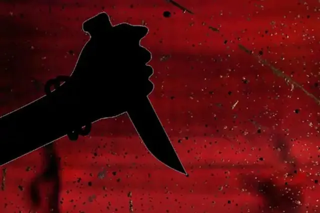 କ’ଣ ନ କରେ ନିଶା ! ଛେଳି ବଦଳରେ ପାଖରେ ବସିଥିବା ଗ୍ରାମବାସୀଙ୍କୁ ବଳି ଦେଇଦେଲା ଯୁବକ