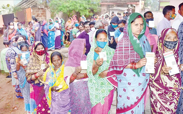 ଗଣତନ୍ତ୍ରର ମହାପର୍ବ: ଭୁବନେଶ୍ବର ବ୍ଲକ୍‌ରେ ୭୩ % ମତଦାନ