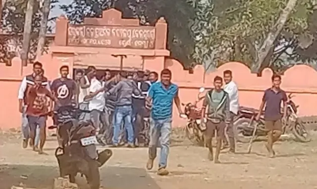 ପ୍ରଥମ ପର୍ଯ୍ୟାୟ ପଞ୍ଚାୟତ ଭୋଟ୍‌ ଆରମ୍ଭରୁ ରକ୍ତାକ୍ତ ସଂଘର୍ଷ, ୧୮ ବୁଥ୍‌ରେ ନିର୍ବାଚନ ସ୍ଥଗିତ