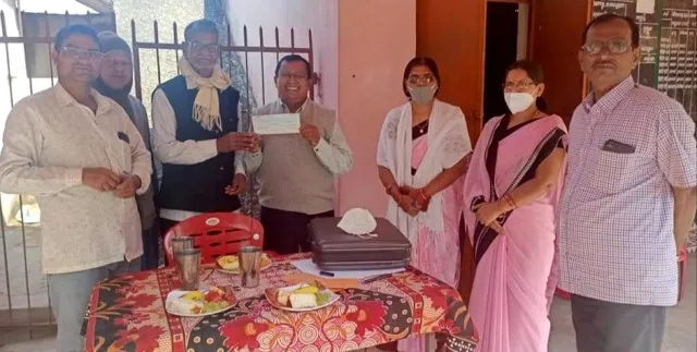 ଆନନ୍ଦପୁର: ମୋ ସ୍କୁଲ ଅଭିଯାନକୁ ଦୁଇଲକ୍ଷ ଟଙ୍କା ଦେଲେ ପୁରାତନ ଛାତ୍ର