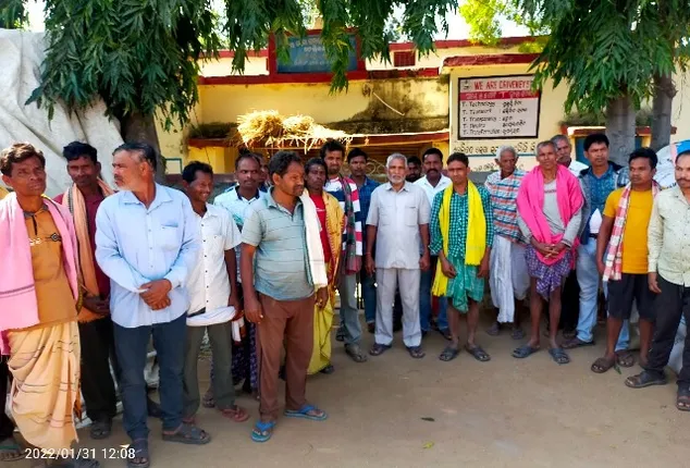 ୭ ଦିନ ହେଲା ଧାନ ଉଠୁନି, ପ୍ୟାକ୍ସ ଫାଟକରେ ତାଲା ପକାଇଲେ ଚାଷୀ