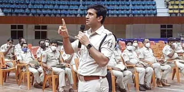 ଆଜିଠୁ ପୁଲିସର ଡ୍ୟୁଟି ଆରମ୍ଭ: ଖୋଲିଲା ୨୪ ଘଣ୍ଟିଆ କଣ୍ଟ୍ରୋଲ୍‌ ରୁମ୍