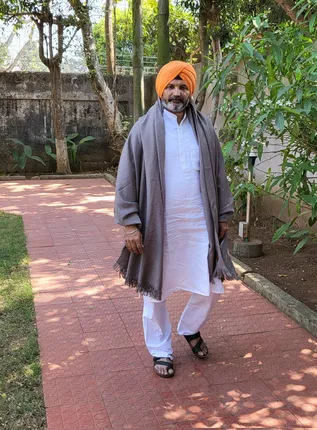 ଚିହ୍ନନ୍ତୁ ତ ଇଏ କିଏ? ପଞ୍ଜାବରେ ନିର୍ବାଚନ ପ୍ରଚାର କରିବେ କି ଓଡ଼ିଶା କ୍ୟାଡରର ଆଇପିଏସ ଅଫିସର