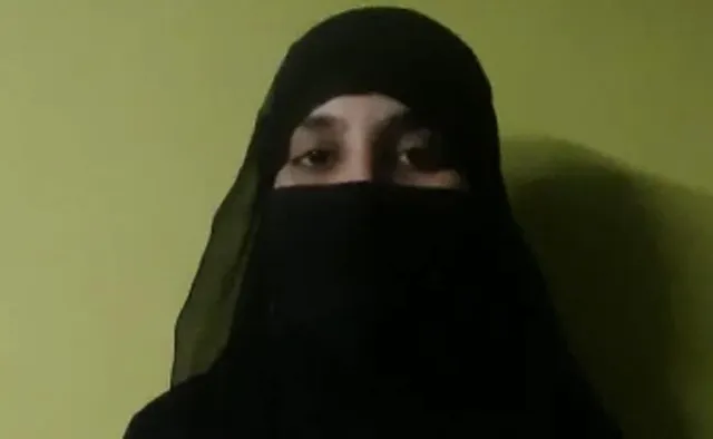 ହିଜାବ୍‌ ବିବାଦ: ଆତ୍ମସମ୍ମାନକୁ ବାଧିଛି କହି ଇସ୍ତଫା ଦେଲେ କର୍ଣ୍ଣାଟକ କଲେଜ ଇଂରାଜୀ ଅଧ୍ୟାପିକା