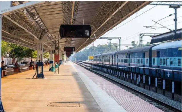 ଷ୍ଟେସନରେ ଛାଡ଼ି ଯାଇଥିବା ଝିଅକୁ ଏପରି ପାଇଲେ ବାପା-ମା’