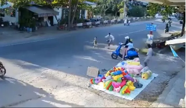 ଦଇବ ହେଲା ସାହା; ଦ୍ରୁତଗତିରେ ଆସୁଥିବା ଟ୍ରକ ସାମ୍ନାକୁ ଚାଲିଯାଇଥିବା ଶିଶୁର ବଞ୍ଚିଲା ଜୀବନ