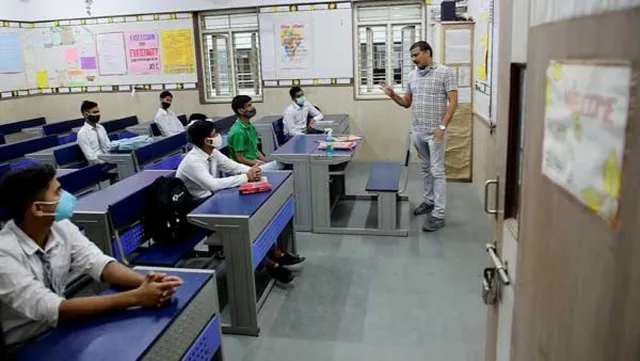 ପିଲାଙ୍କୁ ସ୍କୁଲ୍‌କୁ ଛାଡ଼ିବା ଲାଗି ଅଭିଭାବକଙ୍କ ସମ୍ମତି ଆବଶ୍ୟକ କି, ନାହିଁ, ରାଜ୍ୟ ଓ କେନ୍ଦ୍ରଶାସିତ ଅଞ୍ଚଳ ସ୍ଥିର କରିବେ: କେନ୍ଦ୍ର ସରକାର