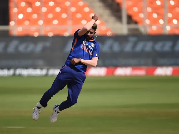 ଭାରତ-ୱେଷ୍ଟ୍‌ ଇଣ୍ଡିଜ୍‌ ପ୍ରଥମ ‘ଓଡିଆଇ’: ୨ ୱିକେଟ୍‌ ବିନିମୟରେ ୪୪ ରନ୍‌ କରିଛି ୱେଷ୍ଟ୍‌ ଇଣ୍ଡିଜ୍‌