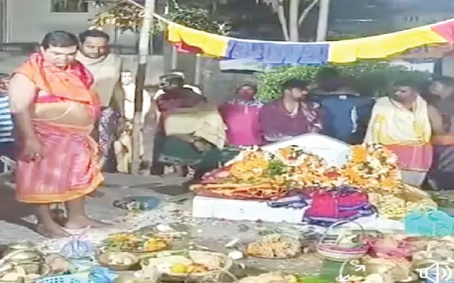 ଶ୍ରୀଲିଙ୍ଗରାଜଙ୍କ ରୁକୁଣା ରଥ ପାଇଁ କାଠ ଅନୁକୂଳ