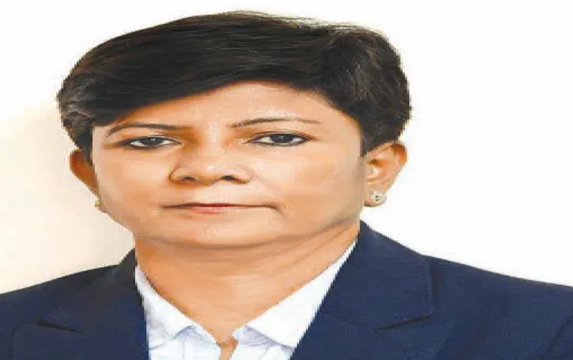 ଶୁକ୍ଳା ମିସ୍ତ୍ରୀ ଇଣ୍ଡିଆନ୍ ଅଏଲ୍‌ର ପ୍ରଥମ ମହିଳା ନିର୍ଦେଶିକା