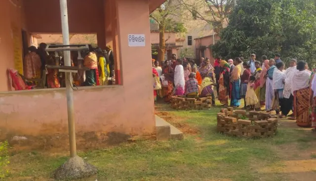 ତୃତୀୟ ପର୍ଯ୍ୟାୟରେ ୭୮.୬% ମତଦାନ; ଏଥର ବି ସୋନପୁରରେ ସର୍ବାଧିକ, ଗଞ୍ଜାମରେ ସର୍ବନିମ୍ନ ମତଦାନ