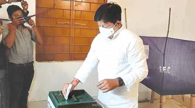 ପ୍ରଥମଥର ଭୋଟ୍‌ଦେଲେ ପଞ୍ଚାୟତିରାଜ ମନ୍ତ୍ରୀ