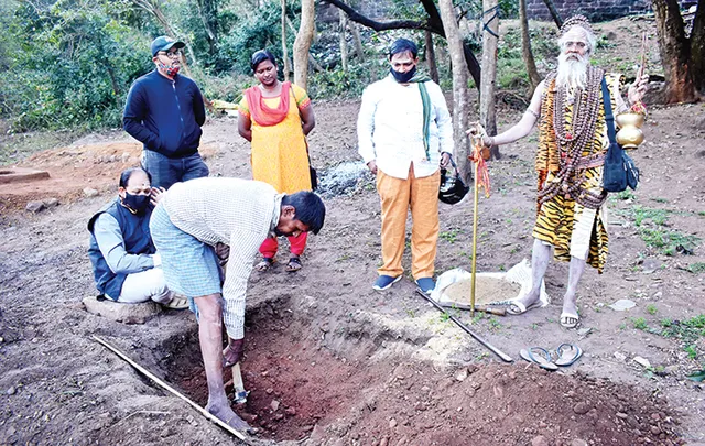 ସୋମବାରରୁ ଖଣ୍ଡଗିରି କୁମ୍ଭମେଳା: ଆସିଲେଣି ସାଧୁସନ୍ଥ ବାନ୍ଧିଲେଣି ପୂଜା ବେଦୀ