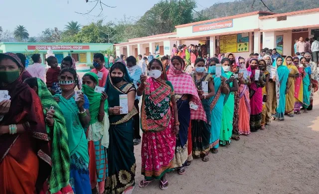 ସରିଲା ପ୍ରଥମ ପର୍ଯ୍ୟାୟ ପଞ୍ଚାୟତ ଭୋଟ୍‌: ୭୦% ମତଦାନ, ଷ୍ଟ୍ରଙ୍ଗ ରୁମରେ ସିଲ୍ ହେଲା ପ୍ରାର୍ଥୀଙ୍କ ଭାଗ୍ୟ