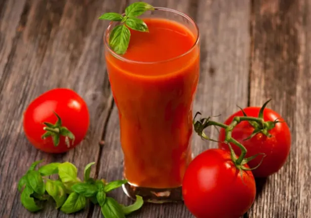 କର୍କଟ ରୋଗ ସହ କୋଲେଷ୍ଟ୍ରଲର ପରିମାଣ କମ କରିଥାଏ ଟମାଟୋ ଜୁସ୍