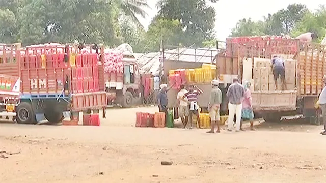 ପରିବା ଗୋଦାମ ସ୍ଥାନାନ୍ତର ବିରୋଧରେ ବଢ଼ୁଛି ଅସନ୍ତୋଷ