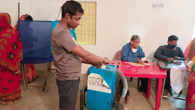 ସରିଲା ପ୍ରଥମ ପର୍ଯ୍ୟାୟ ପଞ୍ଚାୟତ ଭୋଟ୍‌: ୭୦% ମତଦାନ, ଷ୍ଟ୍ରଙ୍ଗ ରୁମରେ ସିଲ୍ ହେଲା ପ୍ରାର୍ଥୀଙ୍କ ଭାଗ୍ୟ